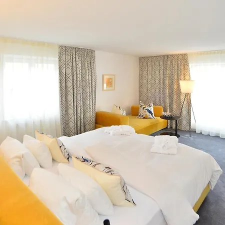 Otel Christina Seefeld in Tirol