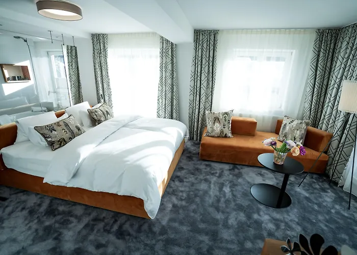 Christina Hotel 3*