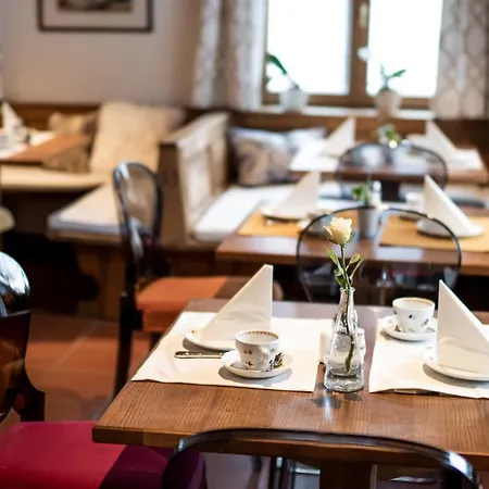 Christina Hotel 3*